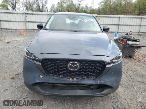2023 Mazda CX-5 S Carbon Edition z VIN JM3KFBCM9P0158890, wystawiony jako Copart lot #53839045 z przebiegiem 26 623 mil mil oraz Szkody całkowita. Historia ofert i sprzedaży dostępna na DreamBid. Obrazek 5.