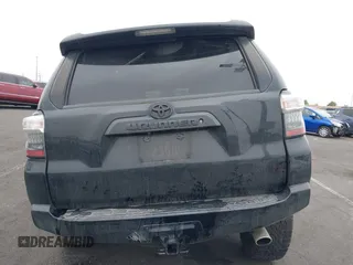 2017 Toyota 4Runner SR5 with VIN JTEZU5JR8H5159090, listed as a IAAI auction lot 42018428 with 120,946 mi miles and . Bid and sale history available at DreamBid. Image 17.