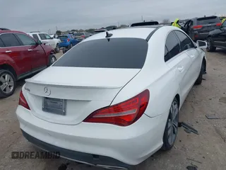 2019 Mercedes-Benz CLA 250 z VIN WDDSJ4EB1KN719681, wystawiony jako IAAI lot #41621921 z przebiegiem 35 672 mil mil oraz . Historia ofert i sprzedaży dostępna na DreamBid. Obrazek 4.