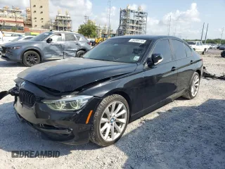 2018 BMW 3 Series 320i with VIN WBA8A9C57JAH13372, listed as a Copart auction lot 54389715 with 67,894 mi miles and Clean Title. Bid and sale history available at carsss.com. Image 1.