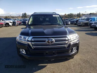 2016 Toyota Land Cruiser z VIN JTMCY7AJ9G4040845, wystawiony jako Copart lot #41391163 z przebiegiem 87 293 mil mil oraz . Historia ofert i sprzedaży dostępna na DreamBid. Obrazek 5.