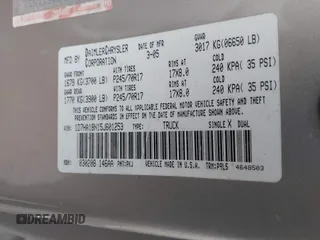 2005 Dodge 1500 SLT with VIN 1D7HA18N15J601253, listed as a IAAI auction lot 41431232 with 274,402 mi miles. Bid and sale history available at carsss.com. Image 9.