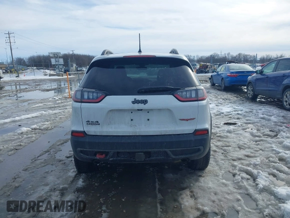 2019 Jeep Cherokee Trailhawk Elite with VIN 1C4PJMBX0KD315275, listed as a IAAI auction lot 41630464 with 94,558 mi miles. Bid and sale history available at carsss.com. Image 16.