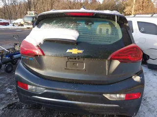 2021 Chevrolet Bolt EV Premier z VIN 1G1FZ6S09M4113694, wystawiony jako IAAI lot #41378289 z przebiegiem 40 979 mil mil oraz . Historia ofert i sprzedaży dostępna na DreamBid. Obrazek 17.