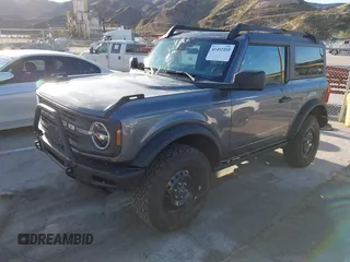 2023 Ford Bronco с VIN 1FMDE5CH4PLB60825, выставлен на аукционе IAAI как лот 41492285 с пробегом 10 017 миль миль и . История ставок и продаж доступна на DreamBid. Изображение 2.
