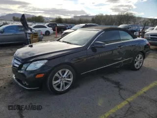 2011 Mercedes-Benz E-Class E 350 with VIN WDDKK5GFXBF053093, listed as a Copart auction lot 45242015 with 93,209 mi miles and Salvage Title. Bid and sale history available at carsss.com. Image 1.