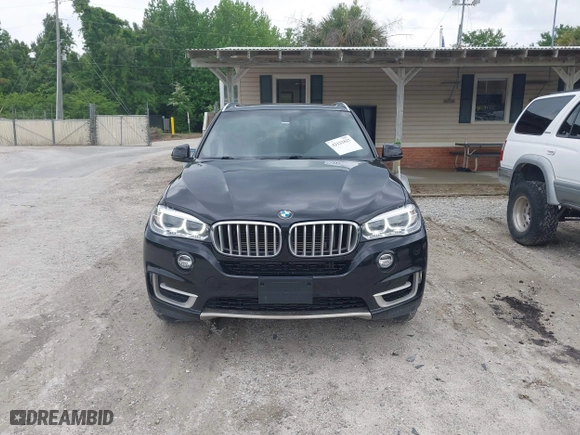 2017 BMW X5 xDrive40e iPerformance with VIN 5UXKT0C30H0V95867, listed as a IAAI auction lot 42122827 with 84,271 mi miles. Bid and sale history available at carsss.com. Image 6.