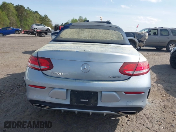 2018 Mercedes-Benz C 300 с VIN WDDWK4KB2JF610609, выставлен на аукционе IAAI как лот 41924781 с пробегом 79 438 миль миль и . История ставок и продаж доступна на DreamBid. Изображение 16.
