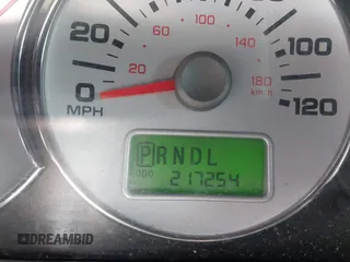 2007 Ford Escape Hybrid z VIN 1FMCU59HX7KB25010, wystawiony jako IAAI lot #42159589 z przebiegiem 217 254 mil mil oraz . Historia ofert i sprzedaży dostępna na DreamBid. Obrazek 7.