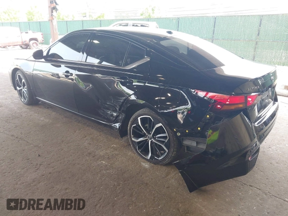2024 Nissan Altima SR with VIN 1N4BL4CV2RN410920, listed as a IAAI auction lot 42474952 with 23,587 mi miles and . Bid and sale history available at DreamBid. Image 3.