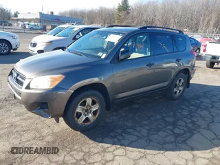 2010 Toyota RAV4 with VIN JTMBF4DV0A5031581, listed as a IAAI auction lot 41714611 with 186,814 mi miles. Bid and sale history available at carsss.com. Image 17.