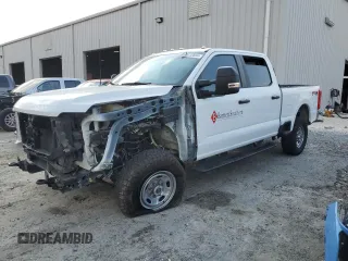 2023 Ford Super Duty F-250 SRW XL with VIN 1FT7W2BA4PEC15697, listed as a Copart auction lot 78132664 with 30,001 mi miles and Salvage Title. Bid and sale history available at carsss.com. Image 1.