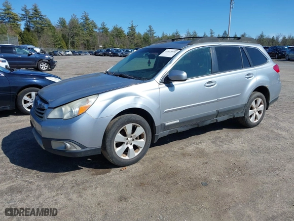 2012 Subaru Outback 2.5i Prem with VIN 4S4BRBGC4C3208830, listed as a IAAI auction lot 41919030 with 215,997 mi miles. Bid and sale history available at carsss.com. Image 2.