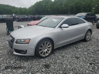 2011 Audi A5 Premium Plus z VIN WAULFAFR9BA007465, wystawiony jako Copart lot #60193325 z przebiegiem 90 951 mil mil oraz Czysty tytuł • Clean title. Historia ofert i sprzedaży dostępna na DreamBid. Obrazek 1.