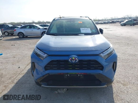 2024 Toyota RAV4 Hybrid XSE with VIN JTME6RFV3RD569619, listed as a IAAI auction lot 41892032 with 4,929 mi miles and . Bid and sale history available at carsss.com. Image 12.