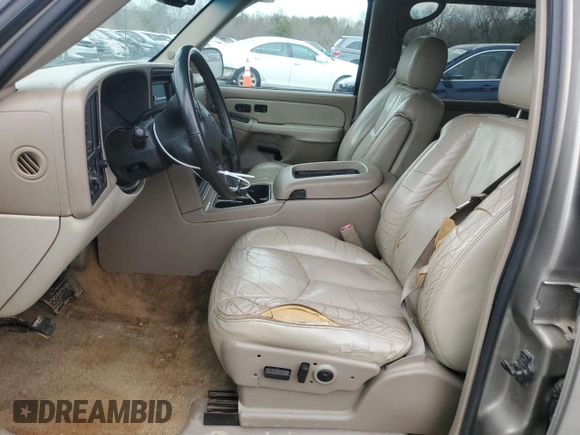 2003 Chevrolet Suburban LS with VIN 3GNEC16Z43G288590, listed as a Copart auction lot 45089865 with 317,052 mi miles and Salvage Title. Bid and sale history available at carsss.com. Image 7.