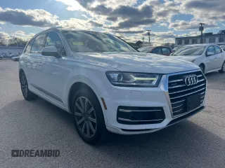 2017 Audi Q7 Premium Plus with VIN WA1LAAF72HD005719, listed as a Copart auction lot 52650635 with 154,276 mi miles and Clean Title. Bid and sale history available at carsss.com. Image 1.