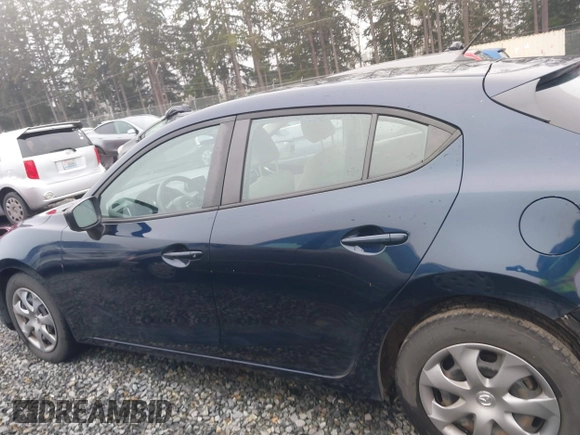 2014 Mazda 3 i Sport with VIN JM1BM1K7XE1209194, listed as a IAAI auction lot 41328803 with 154,243 mi miles and . Bid and sale history available at carsss.com. Image 15.