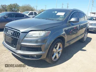 2014 Audi Q7 3.0T S line Prestige with VIN WA1DGAFE7ED011657, listed as a IAAI auction lot 41775200 with 149,395 mi miles. Bid and sale history available at carsss.com. Image 17.