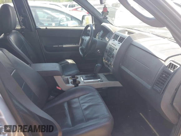 2011 Ford Escape XLT с VIN 1FMCU9DG9BKB50821, выставлен на аукционе IAAI как лот 42050075 с пробегом 101 946 миль миль и . История ставок и продаж доступна на DreamBid. Изображение 5.