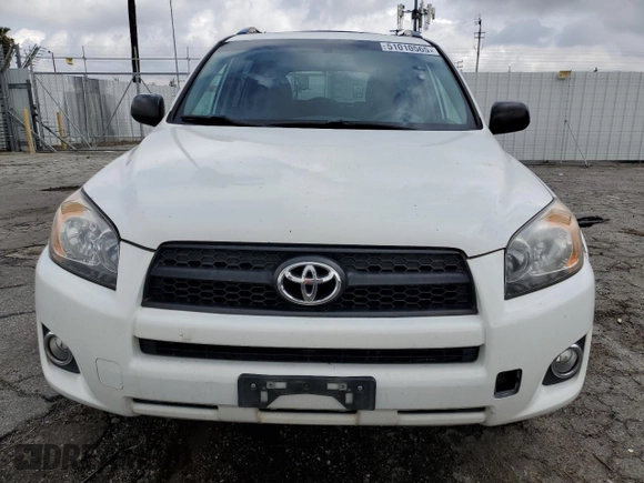 2009 Toyota RAV4 Sport with VIN JTMZF32V09D001039, listed as a Copart auction lot 51010565 with 147,833 mi miles and Clean title. Bid and sale history available at DreamBid. Image 5.