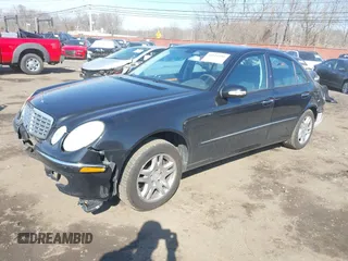 2005 Mercedes-Benz E 320 with VIN WDBUF82J55X177595, listed as a IAAI auction lot 41621451 with 112,737 mi miles and . Bid and sale history available at carsss.com. Image 2.