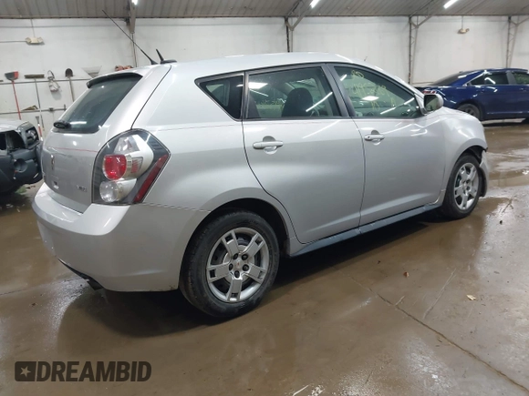 2010 Pontiac Vibe w/1SB with VIN 5Y2SP6E00AZ406082, listed as a IAAI auction lot 41952669 with 99,305 mi miles. Bid and sale history available at carsss.com. Image 4.