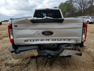 2017 Ford F-250 XL с VIN 1FT7W2A6XHEC05741, выставлен на аукционе Copart как лот 42012215 с пробегом 267 877 миль миль и Списание • Salvage title. История ставок и продаж доступна на DreamBid. Изображение 6.