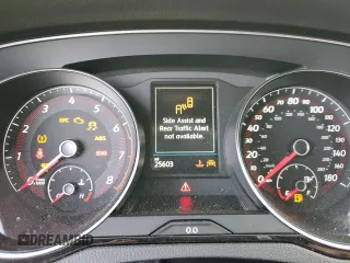 2019 Volkswagen Arteon SE R-Line с VIN WVWFR7AN5KE030877, выставлен на аукционе Copart как лот 71650232 с пробегом 25 603 миль миль и . История ставок и продаж доступна на DreamBid. Изображение 9.