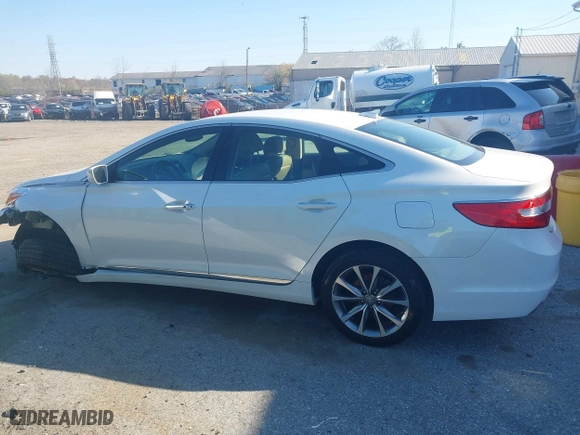 2017 Hyundai Azera with VIN KMHFG4JG7HA590918, listed as a IAAI auction lot 41990813 with 128,088 mi miles. Bid and sale history available at carsss.com. Image 15.