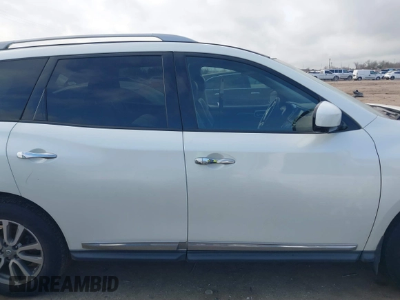 2015 Nissan Pathfinder SV with VIN 5N1AR2MN9FC616231, listed as a IAAI auction lot 41479189 with 189,556 mi miles and . Bid and sale history available at DreamBid. Image 13.