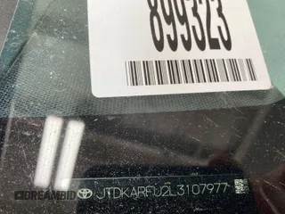 2020 Toyota Prius L Eco z VIN JTDKARFU2L3107977, wystawiony jako IAAI lot #42571708 z przebiegiem 204 781 mil mil oraz . Historia ofert i sprzedaży dostępna na DreamBid. Obrazek 12.