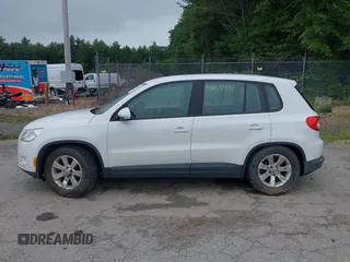 2010 Volkswagen Tiguan S with VIN WVGBV7AX2AW524632, listed as a IAAI auction lot 42531994 with 198,282 mi miles and . Bid and sale history available at DreamBid. Image 11.