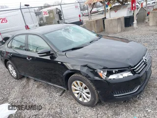 2014 Volkswagen Passat Wolfsburg Edition z VIN 1VWAT7A31EC098634, wystawiony jako IAAI lot #41924146 z przebiegiem 80 872 mil mil oraz . Historia ofert i sprzedaży dostępna na DreamBid. Obrazek 6.