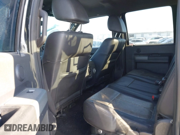 2011 Ford F-250 XL z VIN 1FT7W2BT0BEA11988, wystawiony jako IAAI lot #41285381 z przebiegiem 214 286 mil mil oraz . Historia ofert i sprzedaży dostępna na DreamBid. Obrazek 8.