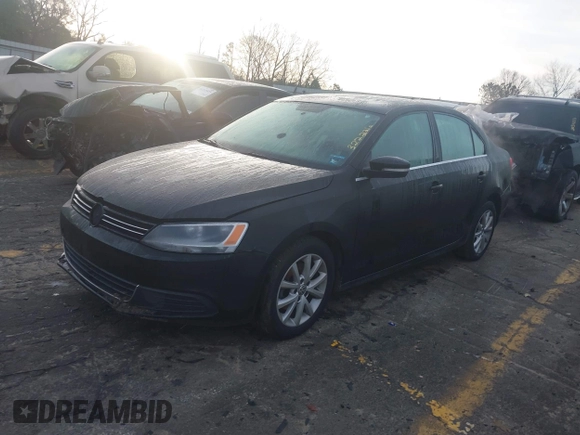 2014 Volkswagen Jetta Sedan SE with VIN 3VWD17AJ1EM322226, listed as a IAAI auction lot 41211984 with 217,084 mi miles. Bid and sale history available at carsss.com. Image 17.