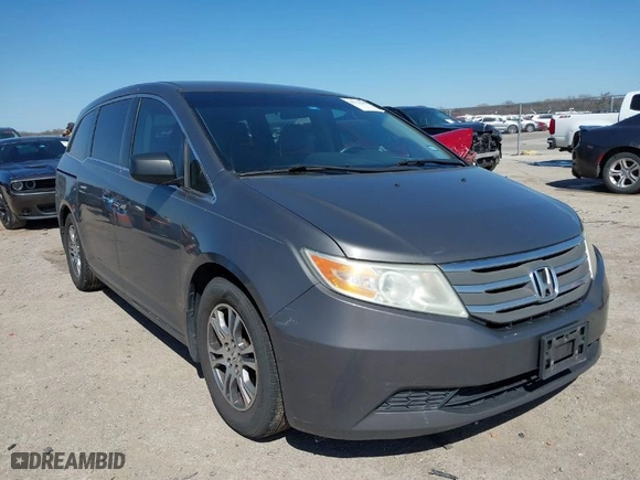 2013 Honda Odyssey EX with VIN 5FNRL5H4XDB061284, listed as a IAAI auction lot 41771229 with 150,118 mi miles. Bid and sale history available at carsss.com. Image 1.