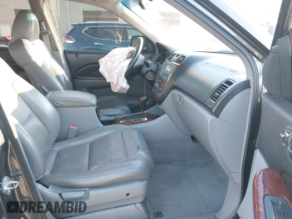 2006 Acura MDX with VIN 2HNYD18246H549248, listed as a IAAI auction lot 41361032 with 176,399 mi miles. Bid and sale history available at carsss.com. Image 5.