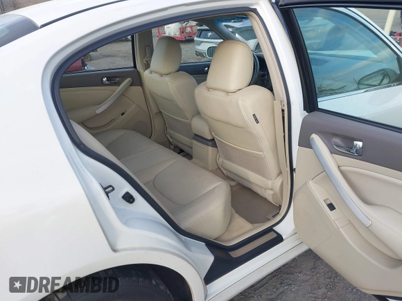 2005 Infiniti G35 z VIN JNKCV51F65M315544, wystawiony jako IAAI lot #41909006 z przebiegiem 142 000 mil mil oraz . Historia ofert i sprzedaży dostępna na DreamBid. Obrazek 8.
