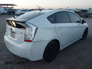 2010 Toyota Prius II with VIN JTDKN3DU5A5182095, listed as a IAAI auction lot 42152366 with 390,401 mi miles and . Bid and sale history available at carsss.com. Image 4.