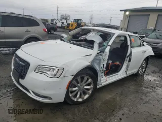 2018 Chrysler 300 Limited with VIN 2C3CCAKG2JH264892, listed as a Copart auction lot 42247335 with 0 mi miles and Salvage Title. Bid and sale history available at carsss.com. Image 1.