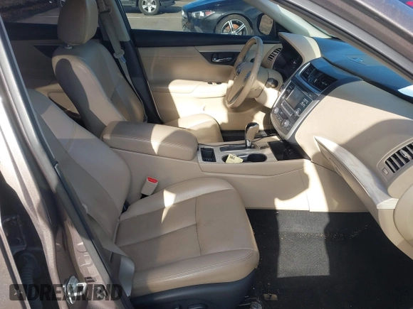 2017 Nissan Altima SR z VIN 1N4AL3AP9HC133798, wystawiony jako IAAI lot #41582890 z przebiegiem 57 440 mil mil oraz . Historia ofert i sprzedaży dostępna na DreamBid. Obrazek 5.