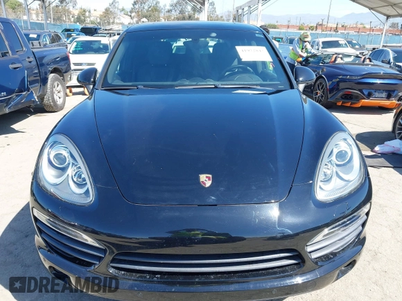 2012 Porsche Cayenne S Hybrid with VIN WP1AE2A23CLA93096, listed as a IAAI auction lot 41972843 with 79,139 mi miles. Bid and sale history available at carsss.com. Image 12.