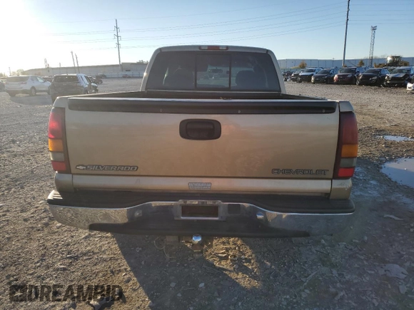 2000 Chevrolet Silverado 1500 with VIN 2GCEC19V0Y1229330, listed as a Copart auction lot 80434394 with 127,188 mi miles and Salvage Title. Bid and sale history available at carsss.com. Image 6.