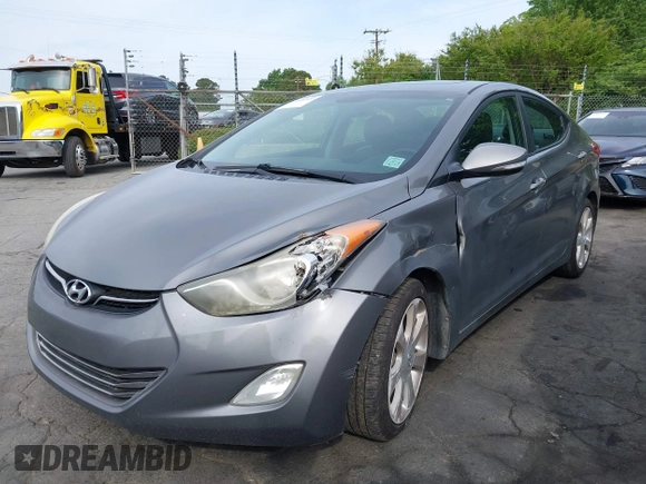 2013 Hyundai Elantra Limited z VIN 5NPDH4AEXDH384227, wystawiony jako IAAI lot #42106321 z przebiegiem 145 862 mil mil oraz . Historia ofert i sprzedaży dostępna na DreamBid. Obrazek 17.