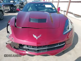 2018 Chevrolet Corvette 2LT z VIN 1G1YC2D76J5105586, wystawiony jako IAAI lot #41869092 z przebiegiem 76 356 mil mil oraz . Historia ofert i sprzedaży dostępna na DreamBid. Obrazek 13.