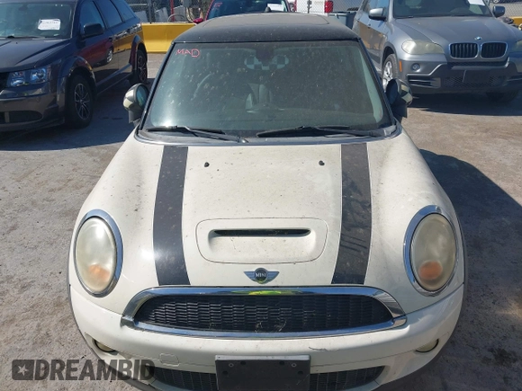 2007 MINI Hardtop S с VIN WMWMF73537TL92266, выставлен на аукционе IAAI как лот 42532567 с пробегом 161 717 миль миль и . История ставок и продаж доступна на DreamBid. Изображение 6.