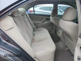 2011 Toyota Camry LE z VIN 4T1BF3EK3BU671513, wystawiony jako Copart lot #58501305 z przebiegiem Nie podano mil oraz Nie do naprawy • Non repairable. Historia ofert i sprzedaży dostępna na DreamBid. Obrazek 10.