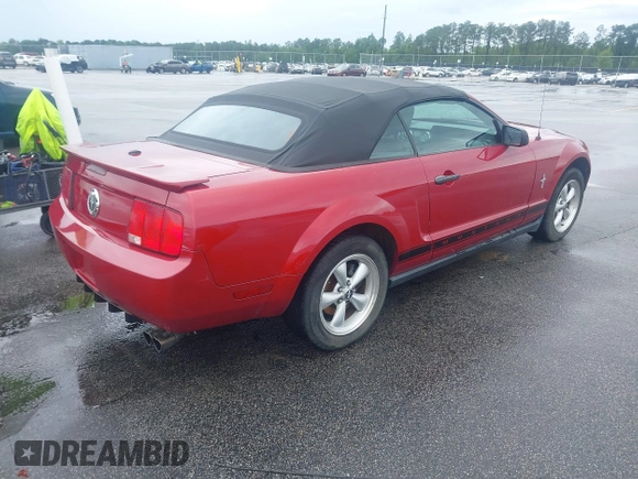 2008 Ford Mustang Deluxe with VIN 1ZVHT84N885121272, listed as a IAAI auction lot 42220813 with 137,152 mi miles and . Bid and sale history available at DreamBid. Image 4.