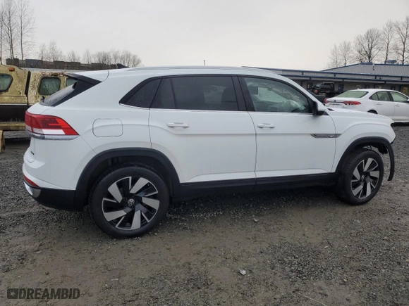2025 Volkswagen Atlas Cross Sport 2.0T SE w/Technology with VIN 1V2HE2CA3SC200374, listed as a Copart auction lot 84704824 with 1,388 mi miles and Clean Title. Bid and sale history available at carsss.com. Image 3.